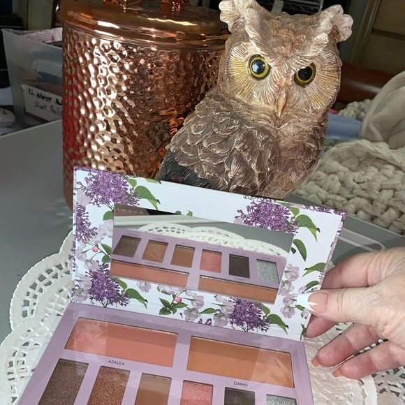Sakura + Sage vegan eyeshadow & Blush Pallet NWOT - Picture 7 of 12